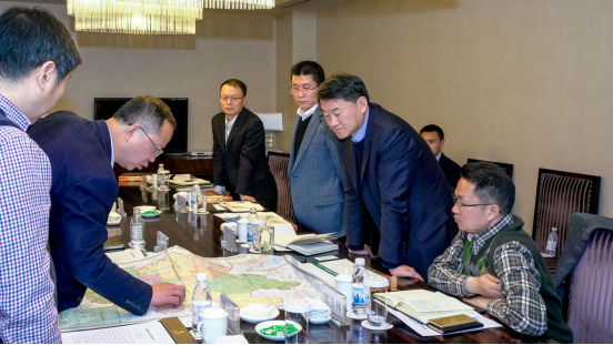 集团党委书记、董事长任丁会见峨边 县委书记谭焰一行